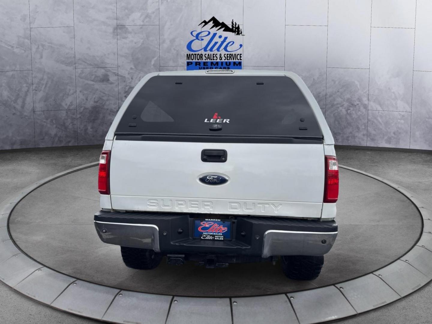 2011 WHITE FORD F-250 SUPER DUTY LARIAT (1FT7W2BT5BE) with an V8,6.7L(406 CID),OHV engine, AUTOMATIC transmission, located at 14600 Frazho Road, Warren, MI, 48089, (586) 776-3400, 42.485996, -82.974220 - Photo#5