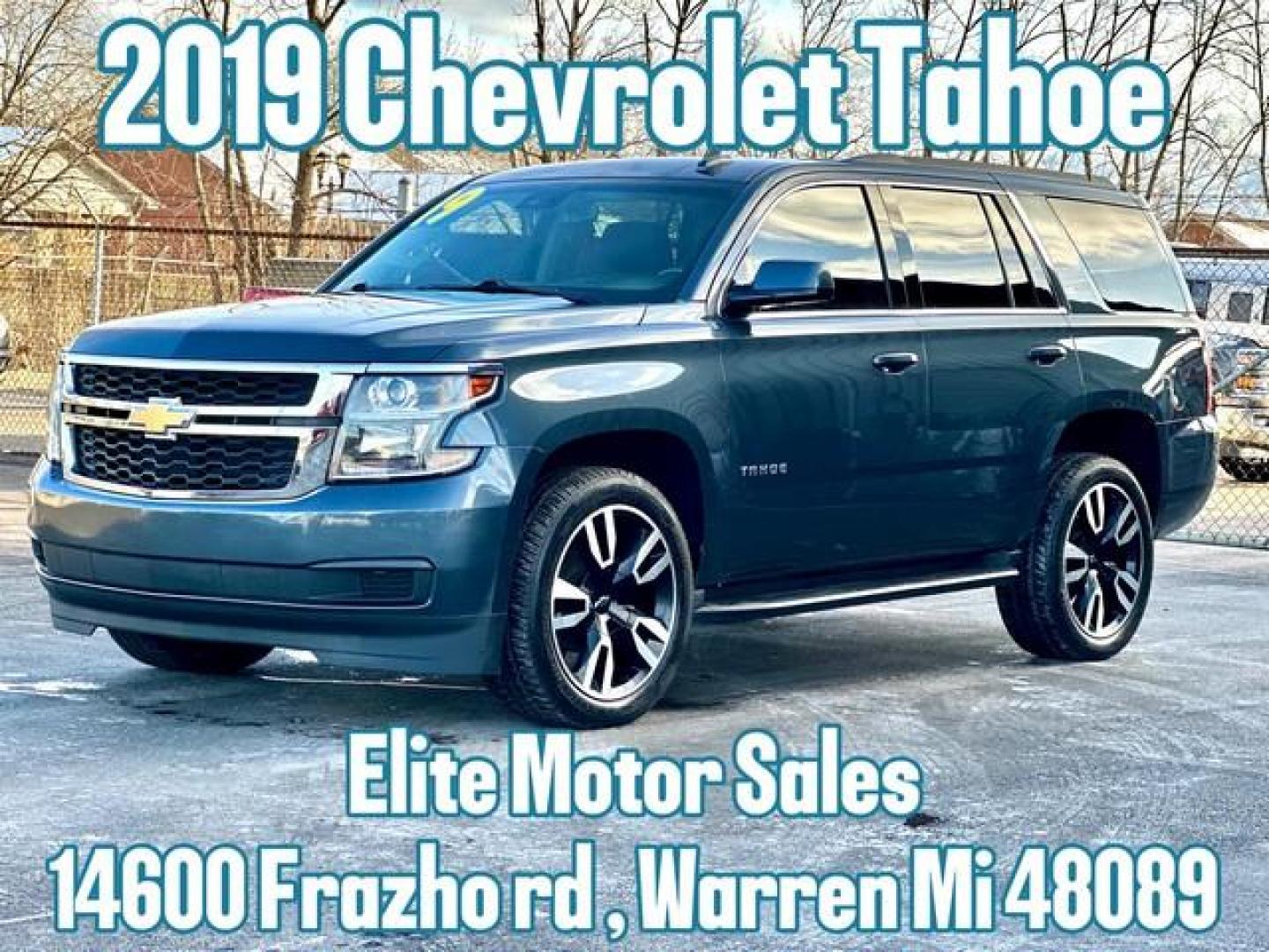 2019 BLUE CHEVROLET TAHOE (1GNSKAKC9KR) with an V8,5.3L(325 CID),OHV engine, AUTOMATIC transmission, located at 14600 Frazho Road, Warren, MI, 48089, (586) 776-3400, 42.485996, -82.974220 - Photo#0