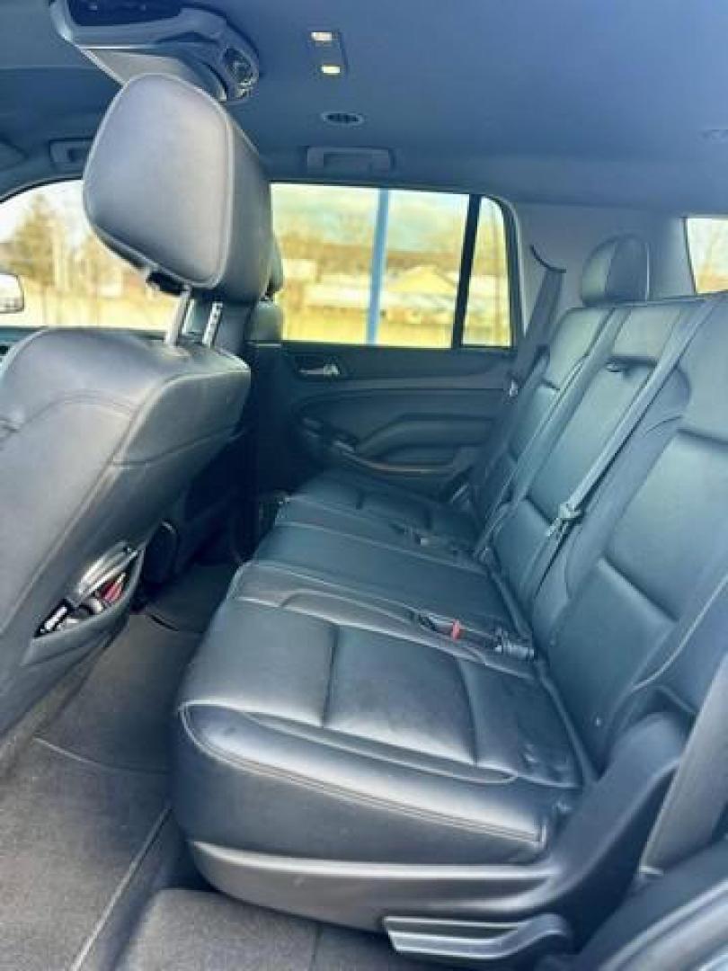 2019 BLUE CHEVROLET TAHOE (1GNSKAKC9KR) with an V8,5.3L(325 CID),OHV engine, AUTOMATIC transmission, located at 14600 Frazho Road, Warren, MI, 48089, (586) 776-3400, 42.485996, -82.974220 - Photo#14