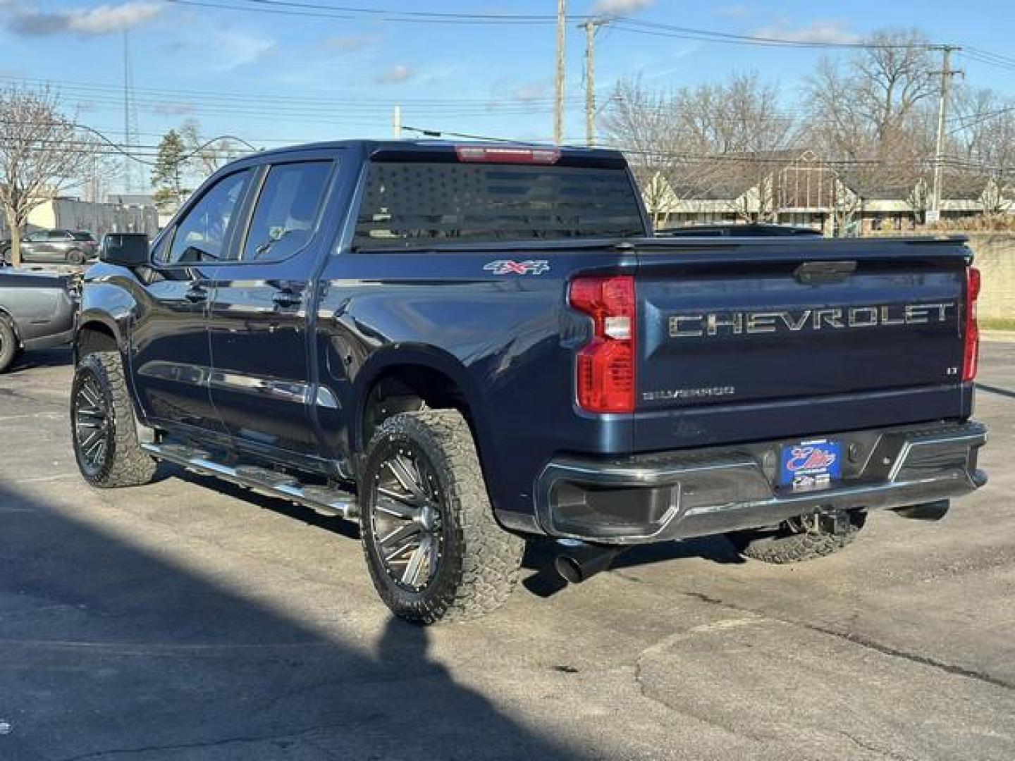 2019 BLUE CHEVROLET SILVERADO 1500 (3GCUYDED7KG) with an V8,5.3L(325 CID),OHV engine, AUTOMATIC transmission, located at 14600 Frazho Road, Warren, MI, 48089, (586) 776-3400, 42.485996, -82.974220 - Photo#6
