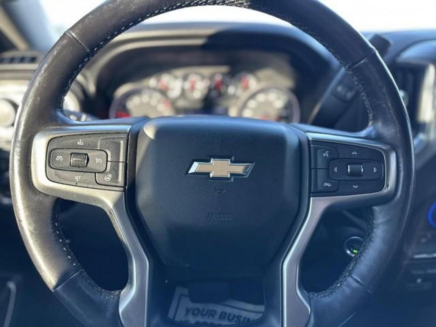 2019 BLUE CHEVROLET SILVERADO 1500 (3GCUYDED7KG) with an V8,5.3L(325 CID),OHV engine, AUTOMATIC transmission, located at 14600 Frazho Road, Warren, MI, 48089, (586) 776-3400, 42.485996, -82.974220 - Photo#14
