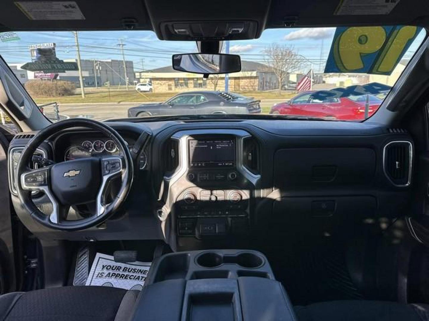 2019 BLUE CHEVROLET SILVERADO 1500 (3GCUYDED7KG) with an V8,5.3L(325 CID),OHV engine, AUTOMATIC transmission, located at 14600 Frazho Road, Warren, MI, 48089, (586) 776-3400, 42.485996, -82.974220 - Photo#16