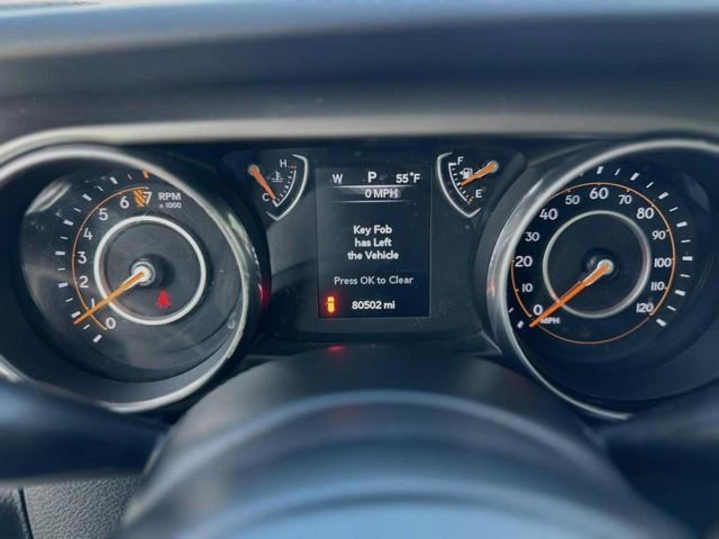 2018 SILVER JEEP WRANGLER (1C4HJXDG4JW) with an V6,3.6L(220 CID),DOHC engine, AUTOMATIC transmission, located at 14600 Frazho Road, Warren, MI, 48089, (586) 776-3400, 42.485996, -82.974220 - Photo#15