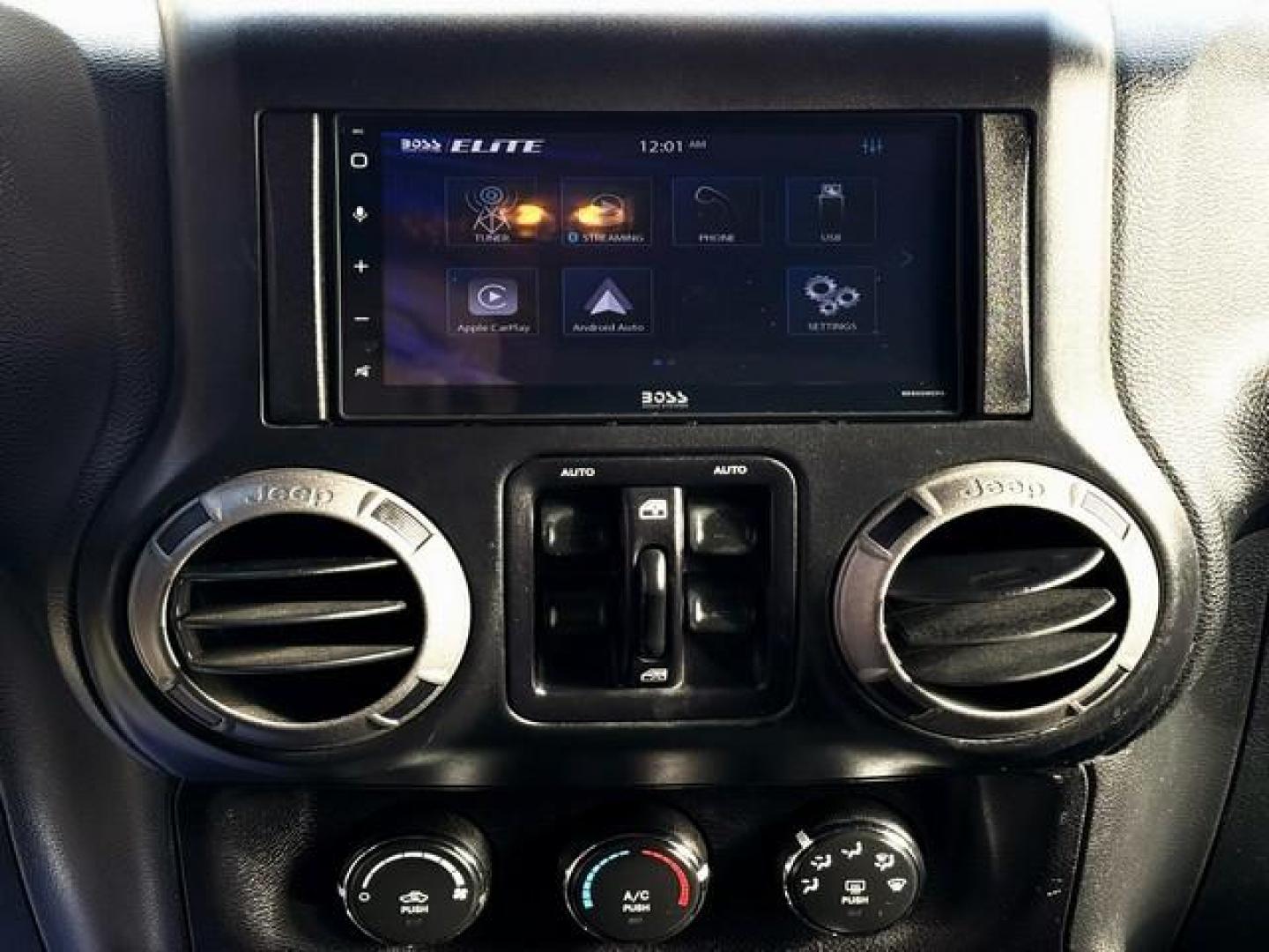 2017 SANDSTONE JEEP WRANGLER (1C4HJWDG7HL) with an V6,3.6L(220 CID),DOHC engine, AUTOMATIC transmission, located at 14600 Frazho Road, Warren, MI, 48089, (586) 776-3400, 42.485996, -82.974220 - Photo#10