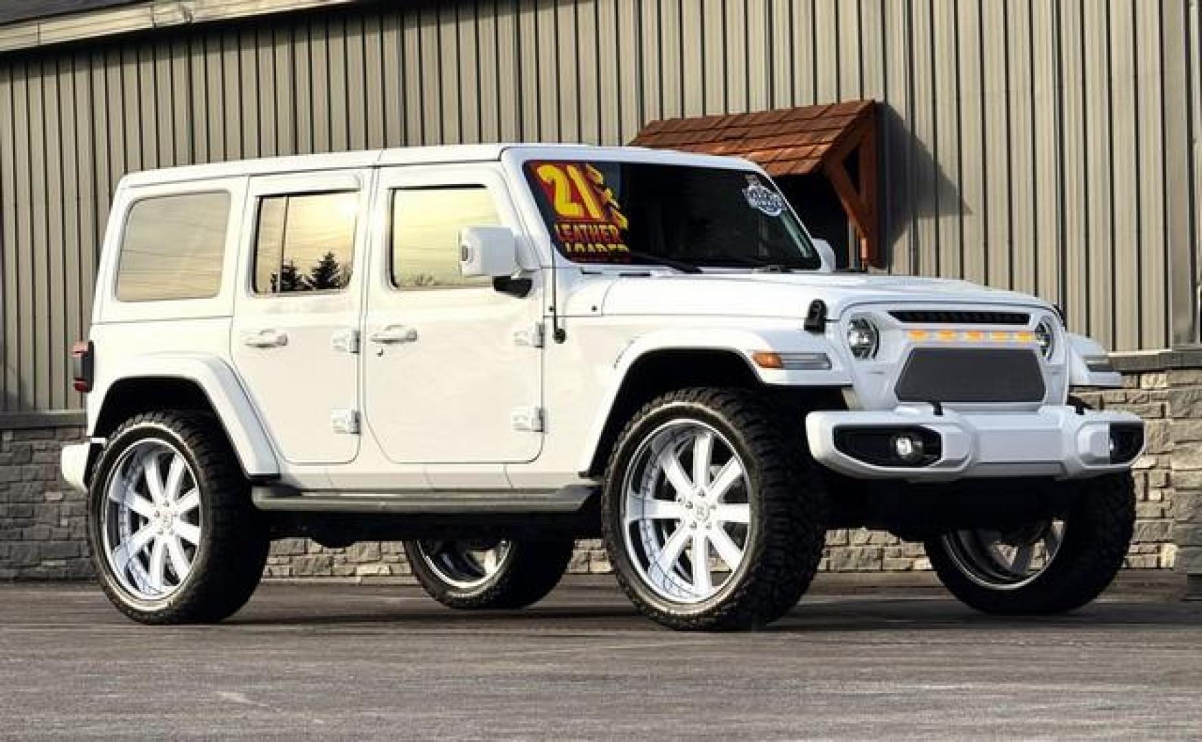 2021 WHITE JEEP WRANGLER (1C4HJXEG6MW) with an V6,3.6L(220 CID), engine, AUTOMATIC transmission, located at 14600 Frazho Road, Warren, MI, 48089, (586) 776-3400, 42.485996, -82.974220 - Photo#3