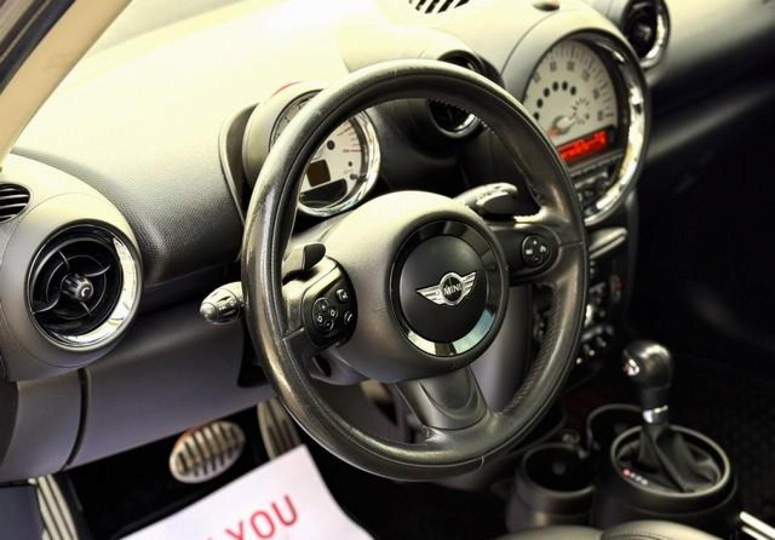 2013 BLACK MINI COOPER COUNTRYMAN (WMWZC3C53DW) with an L4,1.6L(98 CID),DOHC engine, AUTOMATIC transmission, located at 14600 Frazho Road, Warren, MI, 48089, (586) 776-3400, 42.485996, -82.974220 - Photo#9