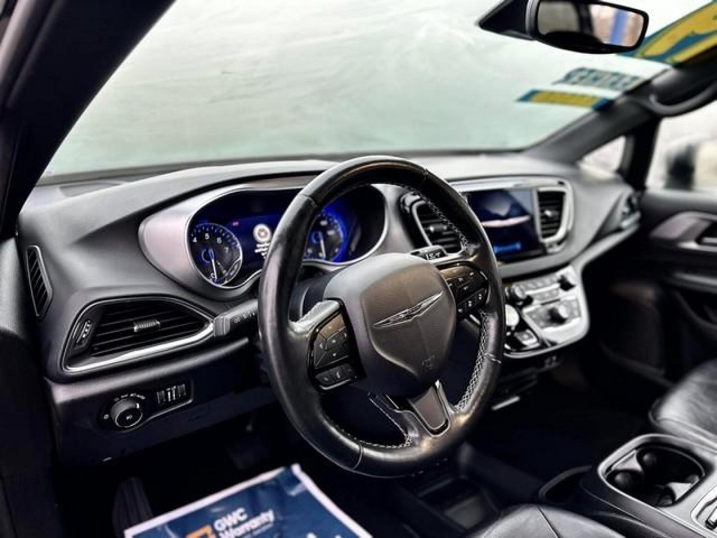 2019 Brilliant Black Crystal Pearl CHRYSLER PACIFICA (2C4RC1EG0KR) with an V6,3.6L(220 CID),DOHC engine, AUTOMATIC transmission, located at 14600 Frazho Road, Warren, MI, 48089, (586) 776-3400, 42.485996, -82.974220 - Photo#10
