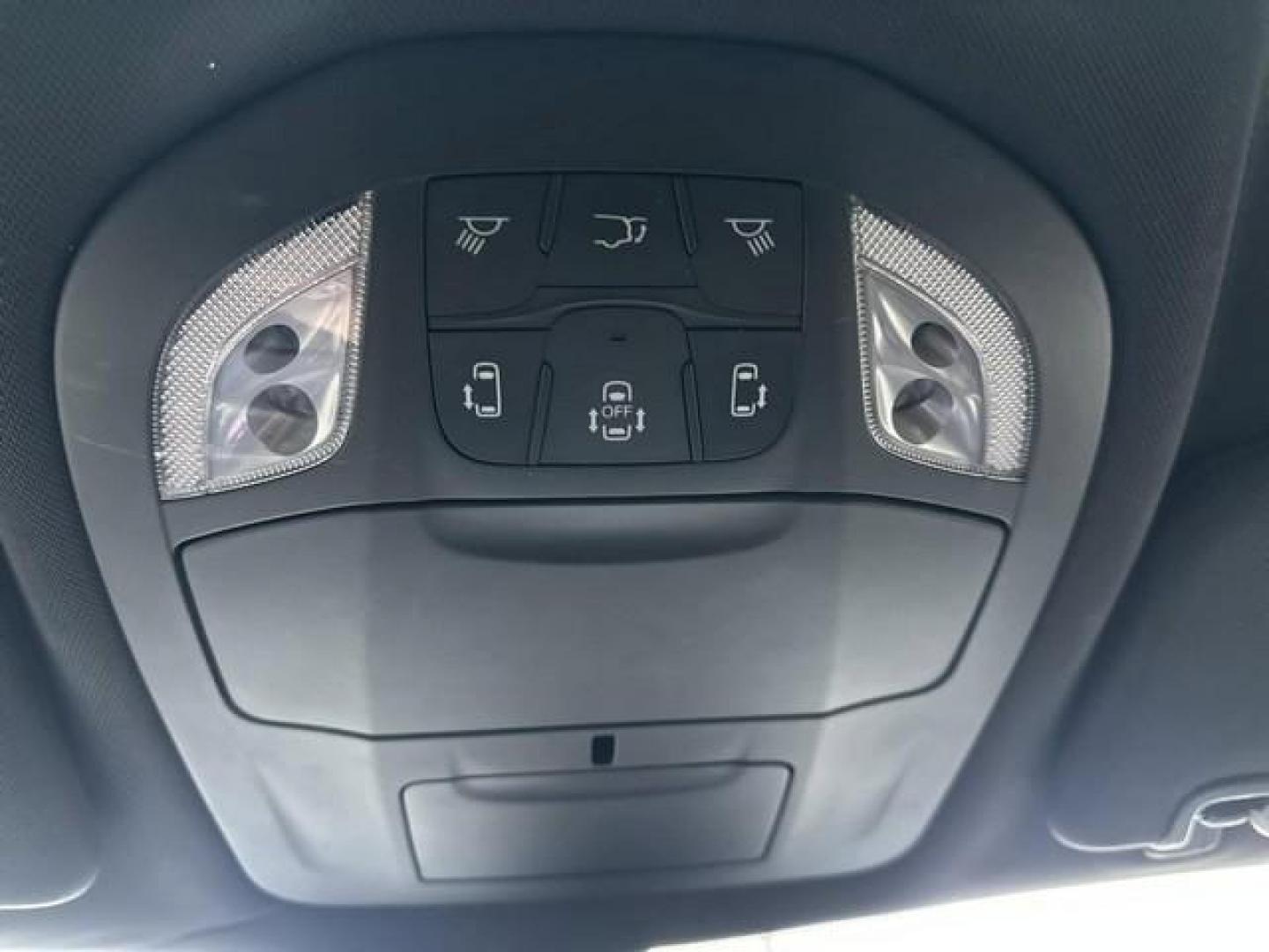 2019 Brilliant Black Crystal Pearl CHRYSLER PACIFICA (2C4RC1EG0KR) with an V6,3.6L(220 CID),DOHC engine, AUTOMATIC transmission, located at 14600 Frazho Road, Warren, MI, 48089, (586) 776-3400, 42.485996, -82.974220 - Photo#28