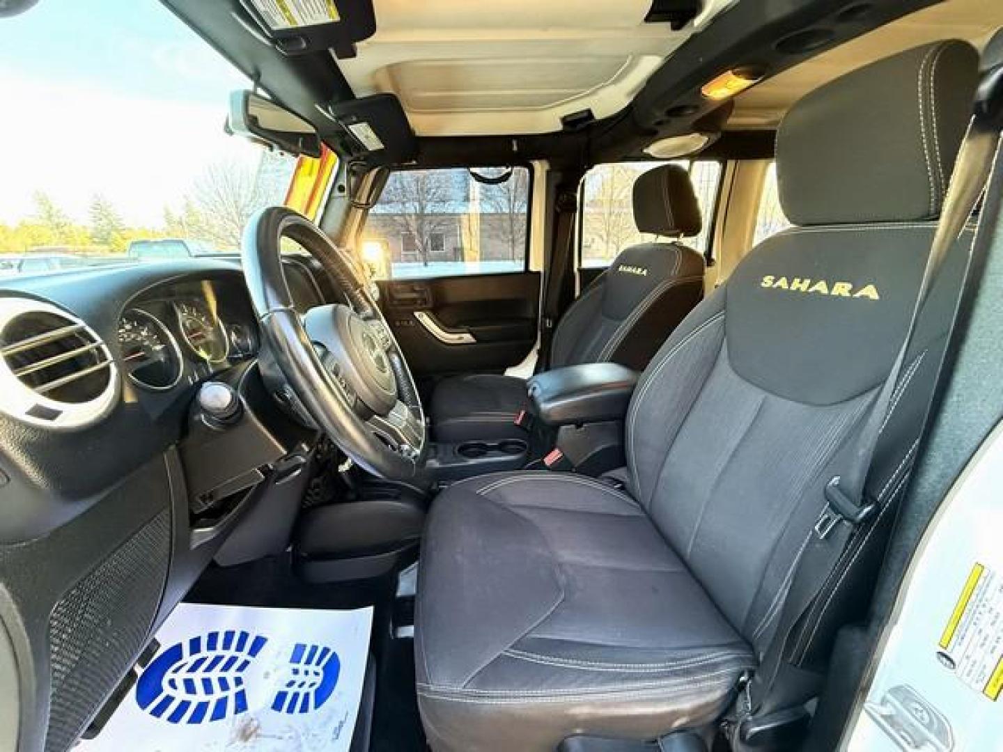 2014 WHITE JEEP WRANGLER (1C4BJWEG1EL) with an V6,3.6L(220 CID),DOHC engine, AUTOMATIC transmission, located at 14600 Frazho Road, Warren, MI, 48089, (586) 776-3400, 42.485996, -82.974220 - Photo#7