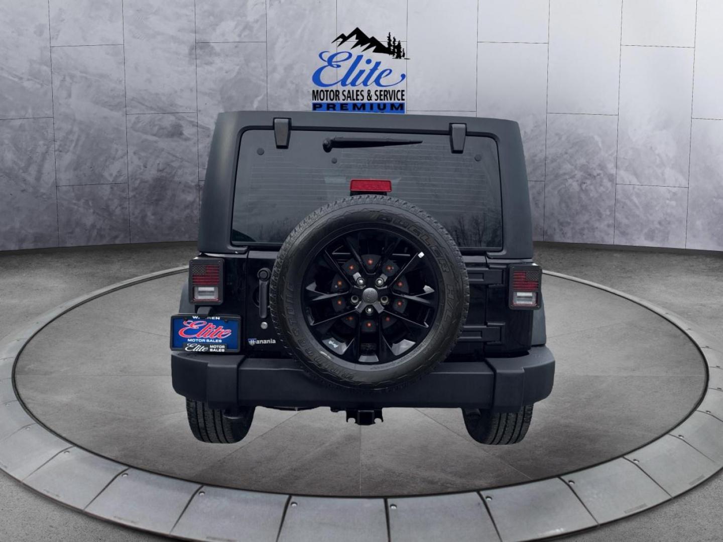 2013 BLACK JEEP WRANGLER (1C4BJWDG3DL) with an V6,3.6L(220 CID),DOHC engine, AUTOMATIC transmission, located at 14600 Frazho Road, Warren, MI, 48089, (586) 776-3400, 42.485996, -82.974220 - Photo#5