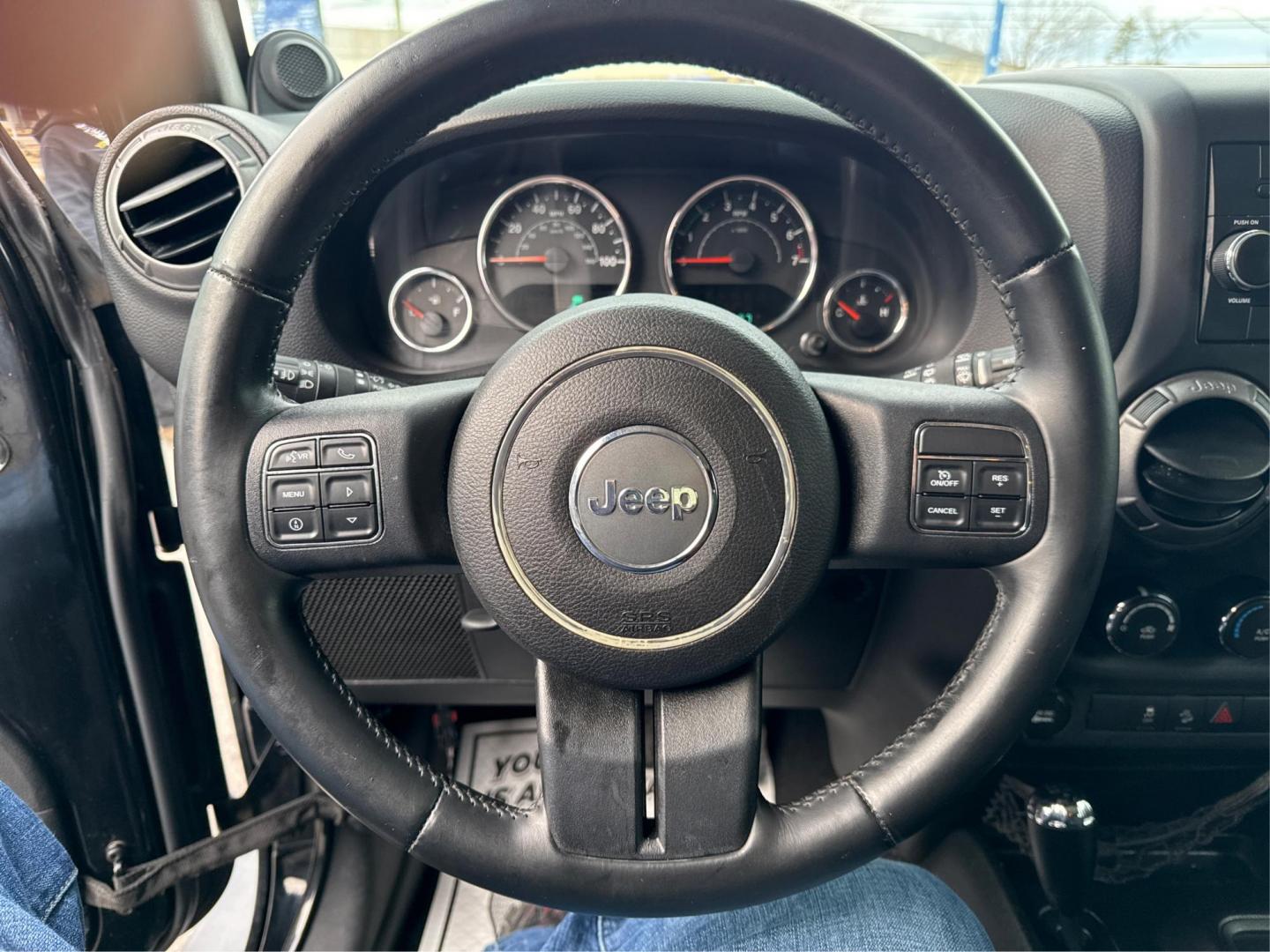 2013 BLACK JEEP WRANGLER (1C4BJWDG3DL) with an V6,3.6L(220 CID),DOHC engine, AUTOMATIC transmission, located at 14600 Frazho Road, Warren, MI, 48089, (586) 776-3400, 42.485996, -82.974220 - Photo#15