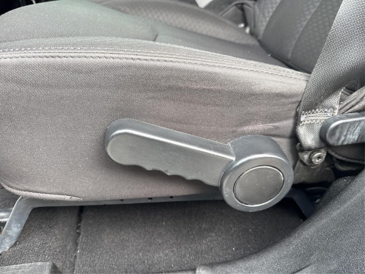 2013 BLACK JEEP WRANGLER (1C4BJWDG3DL) with an V6,3.6L(220 CID),DOHC engine, AUTOMATIC transmission, located at 14600 Frazho Road, Warren, MI, 48089, (586) 776-3400, 42.485996, -82.974220 - Photo#17