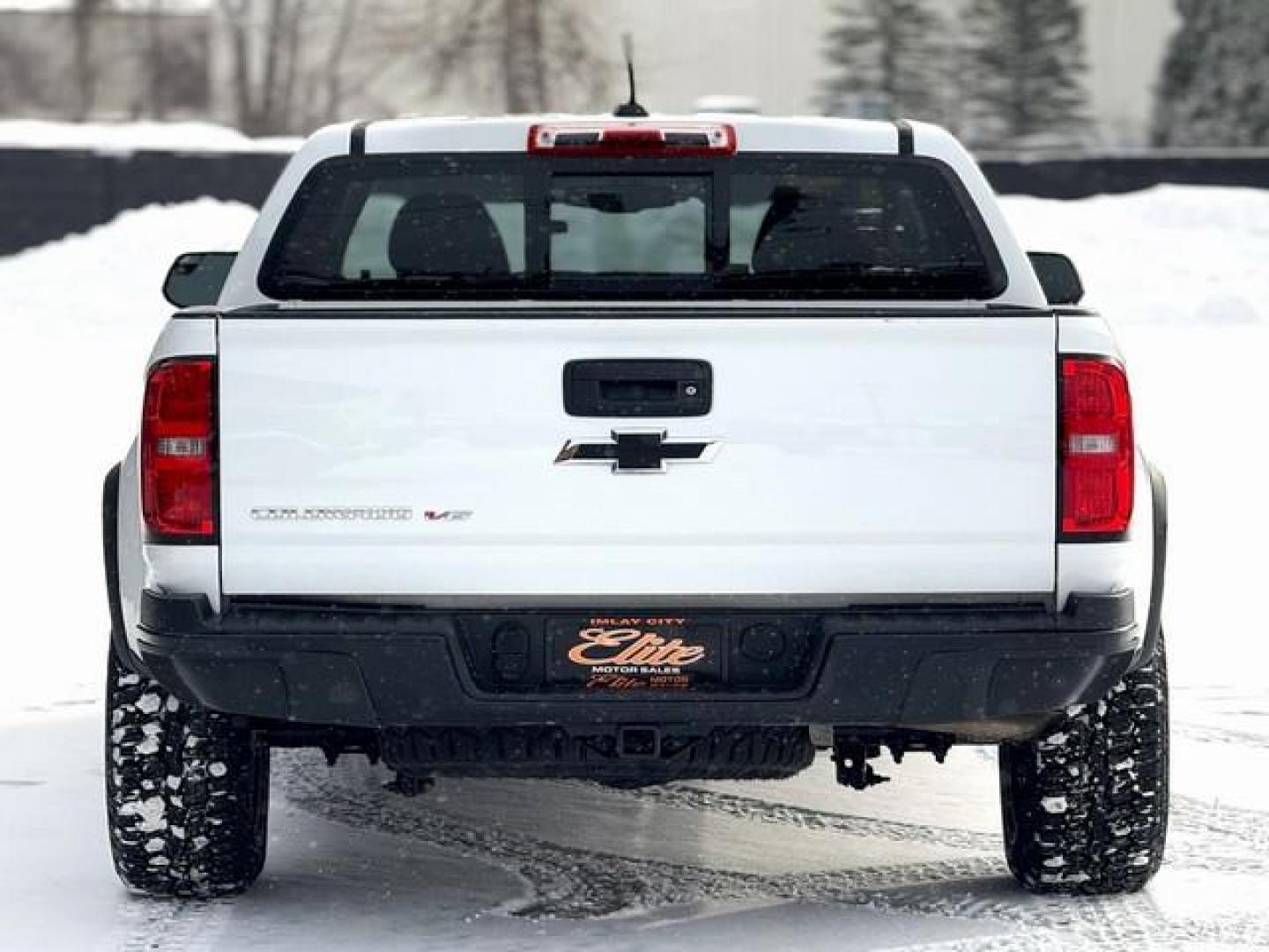 2019 WHITE CHEVROLET COLORADO (1GCGTEEN6K1) with an V6,3.6L(222 CID),DOHC engine, AUTOMATIC transmission, located at 14600 Frazho Road, Warren, MI, 48089, (586) 776-3400, 42.485996, -82.974220 - Photo#6