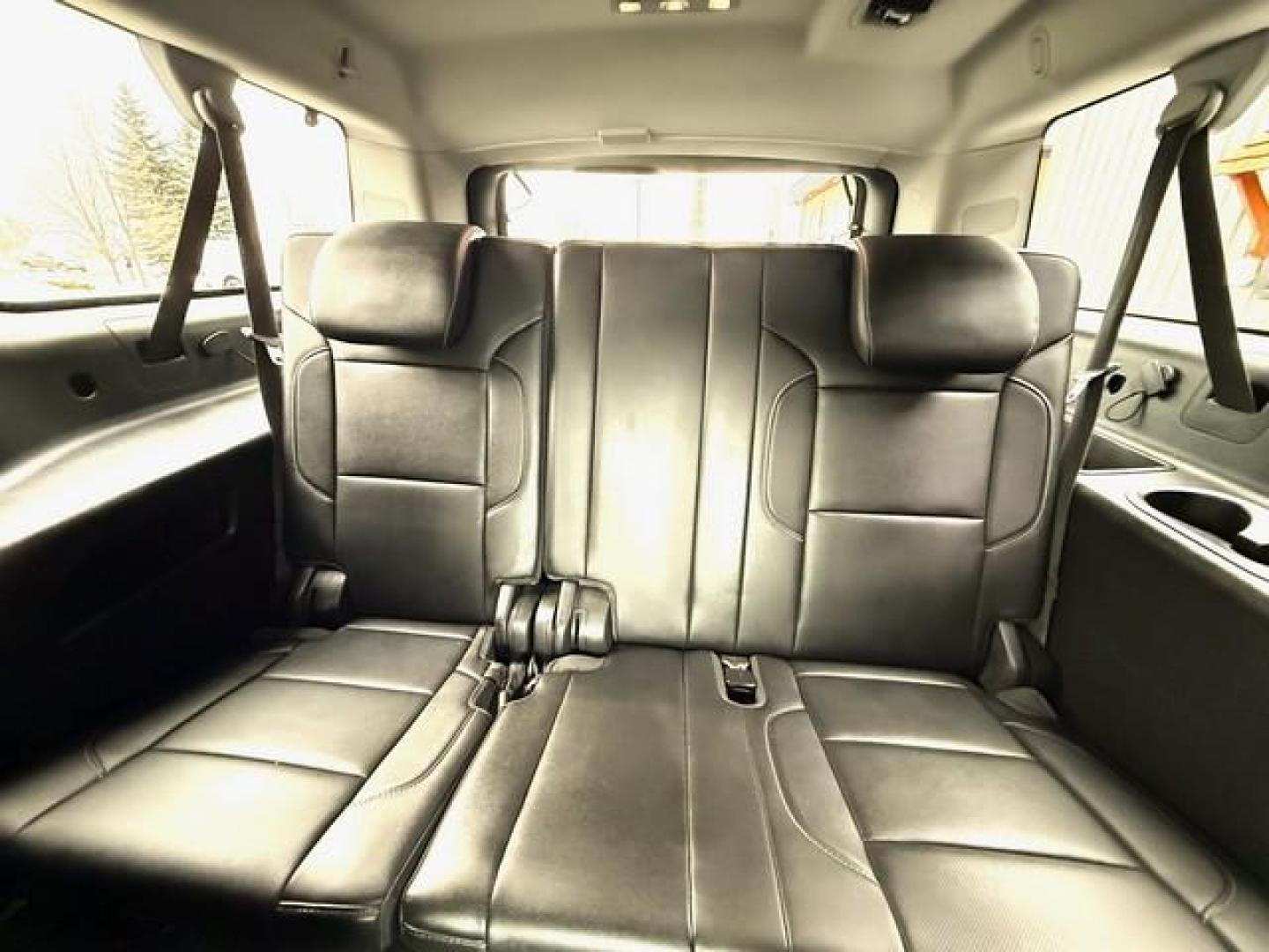 2015 BLACK CHEVROLET SUBURBAN (1GNSKKKC4FR) with an V8,5.3L(325 CID),OHV engine, AUTOMATIC transmission, located at 14600 Frazho Road, Warren, MI, 48089, (586) 776-3400, 42.485996, -82.974220 - Photo#10