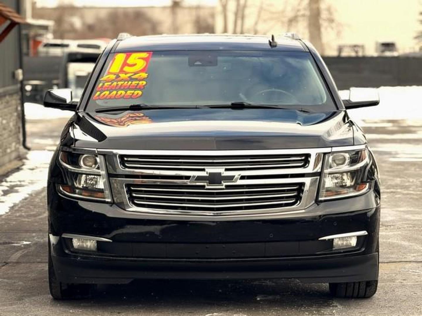 2015 BLACK CHEVROLET SUBURBAN (1GNSKKKC4FR) with an V8,5.3L(325 CID),OHV engine, AUTOMATIC transmission, located at 14600 Frazho Road, Warren, MI, 48089, (586) 776-3400, 42.485996, -82.974220 - Photo#1