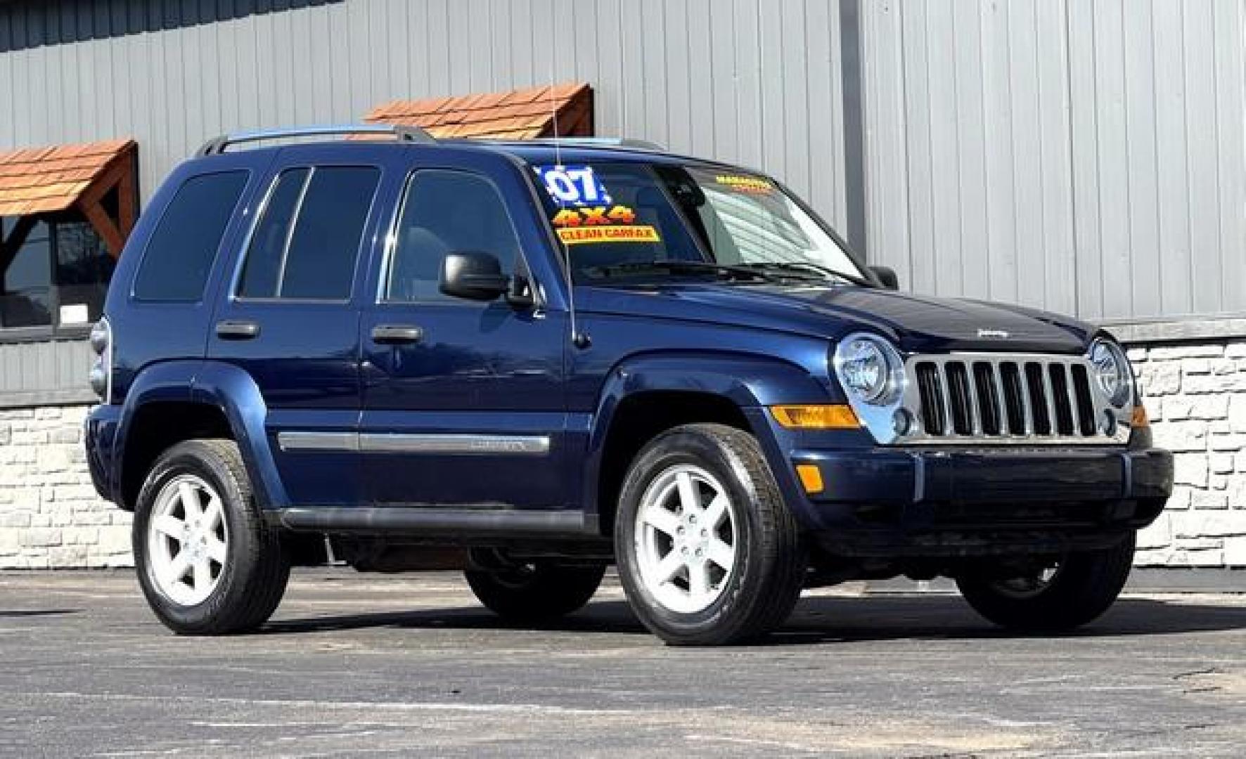 2007 BLUE JEEP LIBERTY (1J4GL58K37W) with an V6,3.7L(226 CID),SOHC engine, AUTOMATIC transmission, located at 14600 Frazho Road, Warren, MI, 48089, (586) 776-3400, 42.485996, -82.974220 - Photo#3