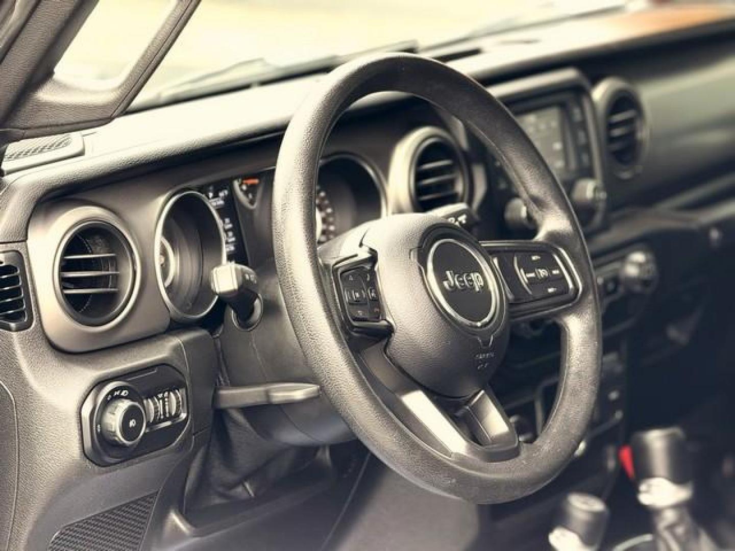 2021 BLACK JEEP WRANGLER (1C4HJXAG7MW) with an V6,3.6L(220 CID), engine, AUTOMATIC transmission, located at 14600 Frazho Road, Warren, MI, 48089, (586) 776-3400, 42.485996, -82.974220 - Photo#8