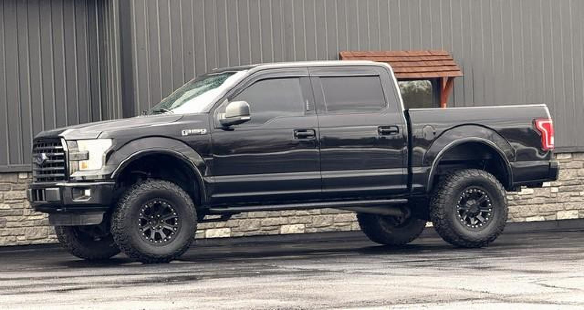 2016 BLACK FORD F-150 (1FTEW1EF1GF) with an V8,5.0L(302 CID),DOHC engine, AUTOMATIC transmission, located at 14600 Frazho Road, Warren, MI, 48089, (586) 776-3400, 42.485996, -82.974220 - Photo#3