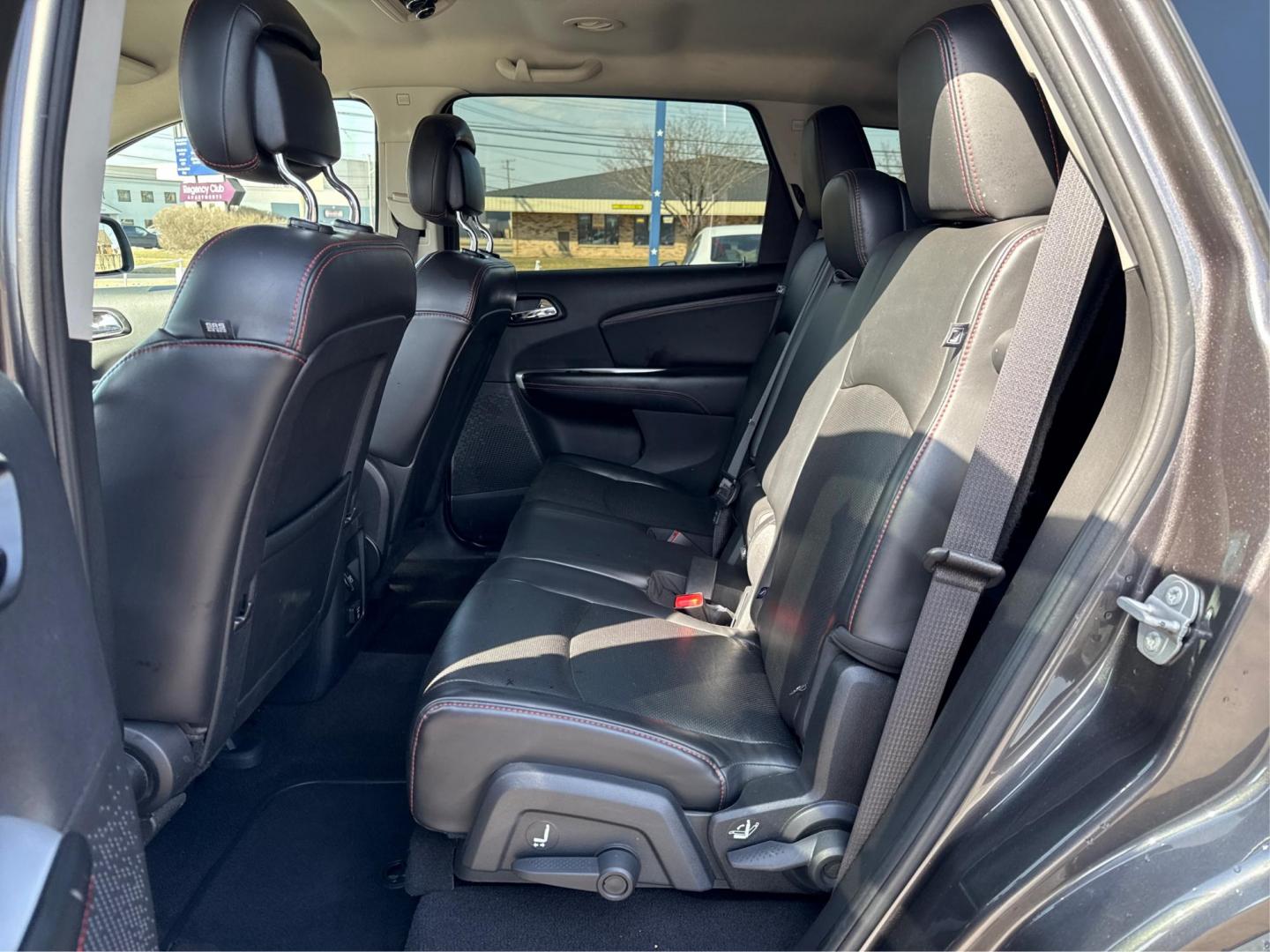 2016 GRAY DODGE JOURNEY (3C4PDDEG8GT) with an V6,3.6L(220 CID),DOHC engine, AUTOMATIC transmission, located at 14600 Frazho Road, Warren, MI, 48089, (586) 776-3400, 42.485996, -82.974220 - Photo#9