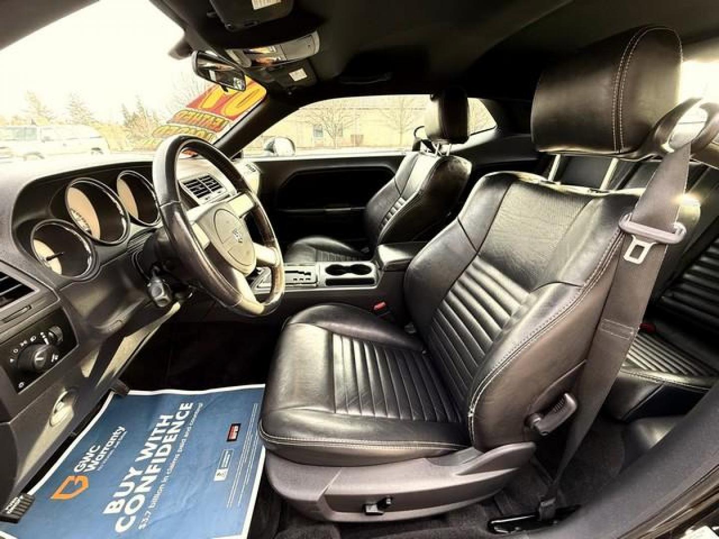2009 BLACK DODGE CHALLENGER (2B3LJ54T89H) with an V8,5.7L(345 CID),OHV engine, AUTOMATIC transmission, located at 14600 Frazho Road, Warren, MI, 48089, (586) 776-3400, 42.485996, -82.974220 - Photo#8