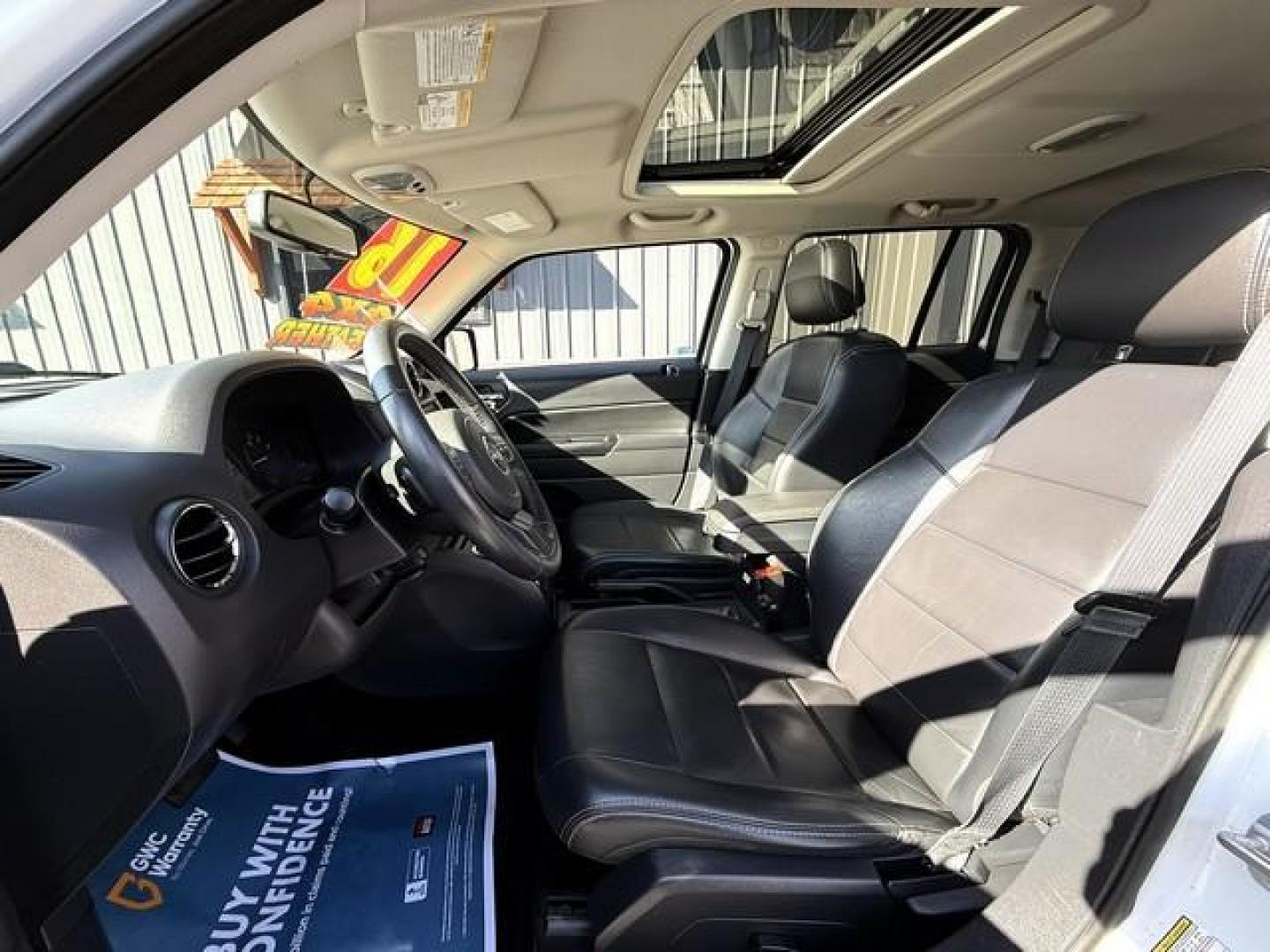 2016 WHITE JEEP PATRIOT (1C4NJRAB6GD) with an L4,2.4L(144 CID),DOHC engine, AUTOMATIC transmission, located at 14600 Frazho Road, Warren, MI, 48089, (586) 776-3400, 42.485996, -82.974220 - Photo#6