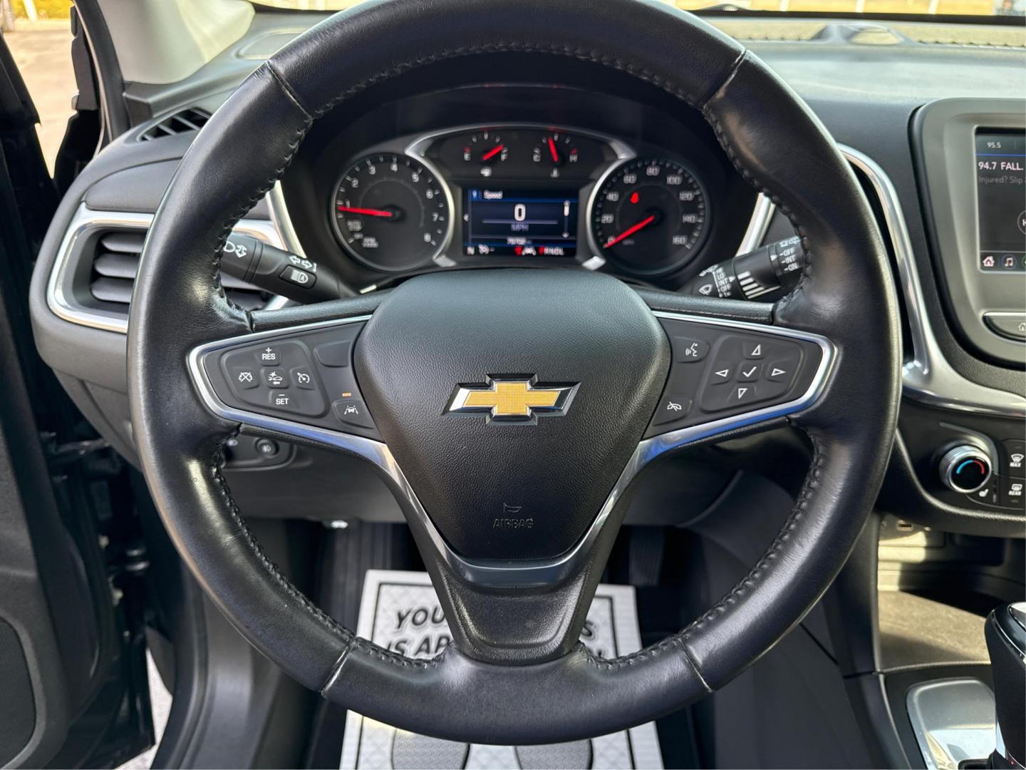 2020 GRAY CHEVROLET EQUINOX (3GNAXJEV0LS) with an L4,1.5L(91 CID), engine, AUTOMATIC transmission, located at 14600 Frazho Road, Warren, MI, 48089, (586) 776-3400, 42.485996, -82.974220 - Photo#16