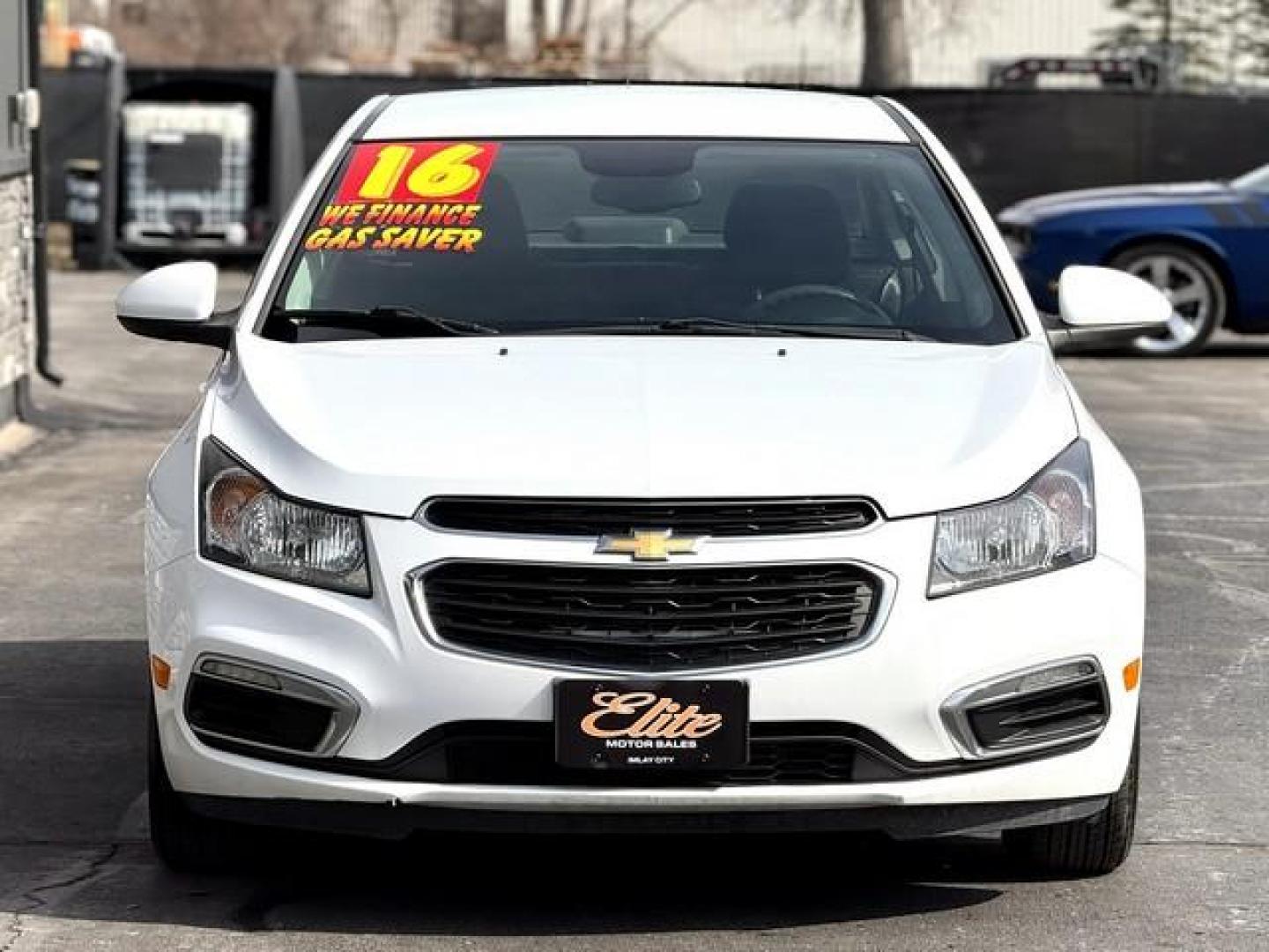 2016 WHITE CHEVROLET CRUZE LIMITED (1G1PE5SBXG7) with an L4,1.4L(83 CID),DOHC engine, AUTOMATIC transmission, located at 14600 Frazho Road, Warren, MI, 48089, (586) 776-3400, 42.485996, -82.974220 - Photo#4