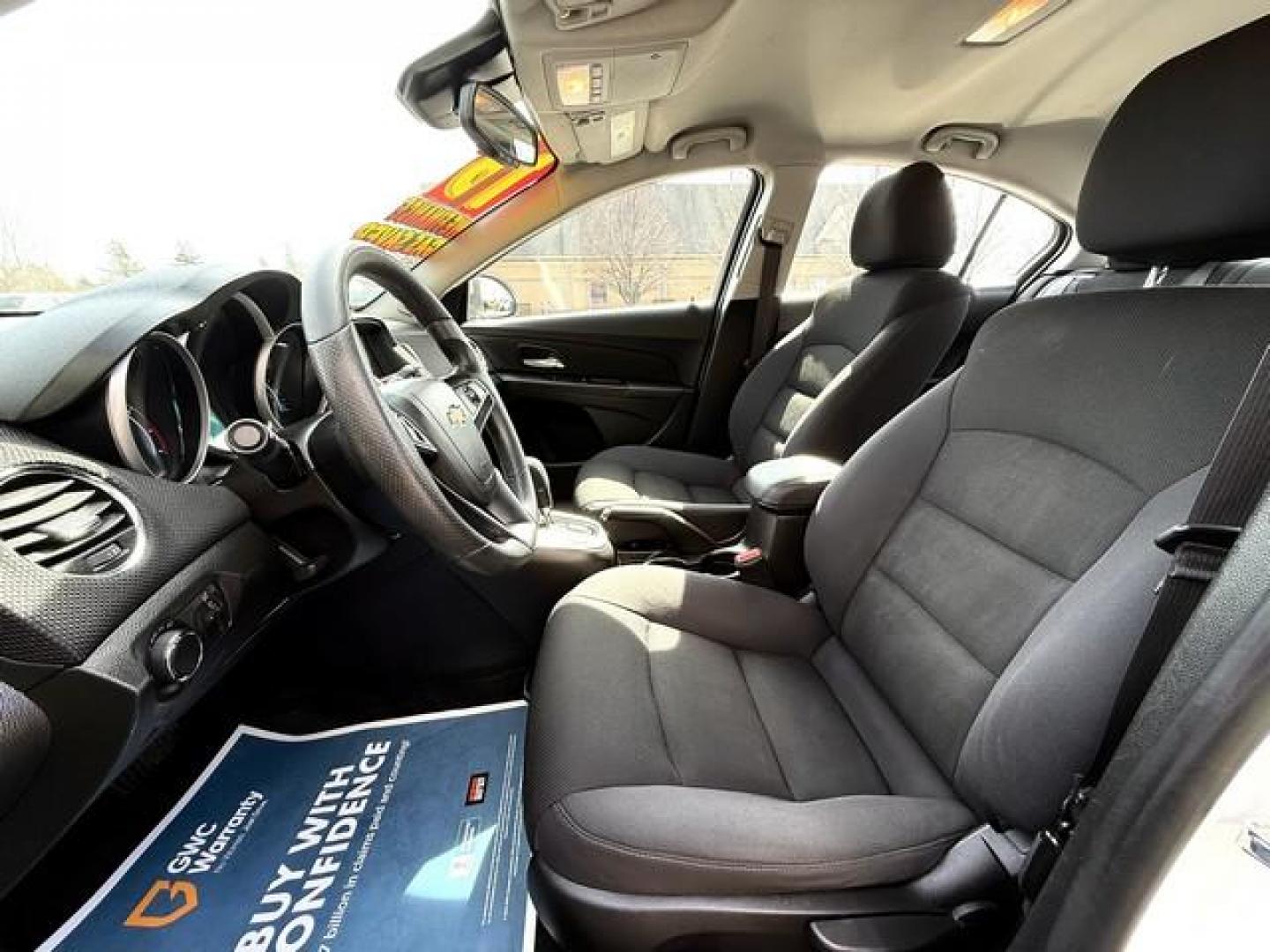 2016 WHITE CHEVROLET CRUZE LIMITED (1G1PE5SBXG7) with an L4,1.4L(83 CID),DOHC engine, AUTOMATIC transmission, located at 14600 Frazho Road, Warren, MI, 48089, (586) 776-3400, 42.485996, -82.974220 - Photo#6
