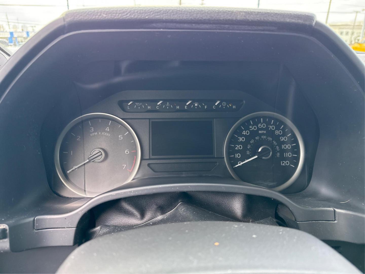 2018 WHITE FORD F-150 (1FTEW1E52JK) with an V8,5.0L(302 CID),DOHC engine, AUTOMATIC transmission, located at 14600 Frazho Road, Warren, MI, 48089, (586) 776-3400, 42.485996, -82.974220 - Photo#15