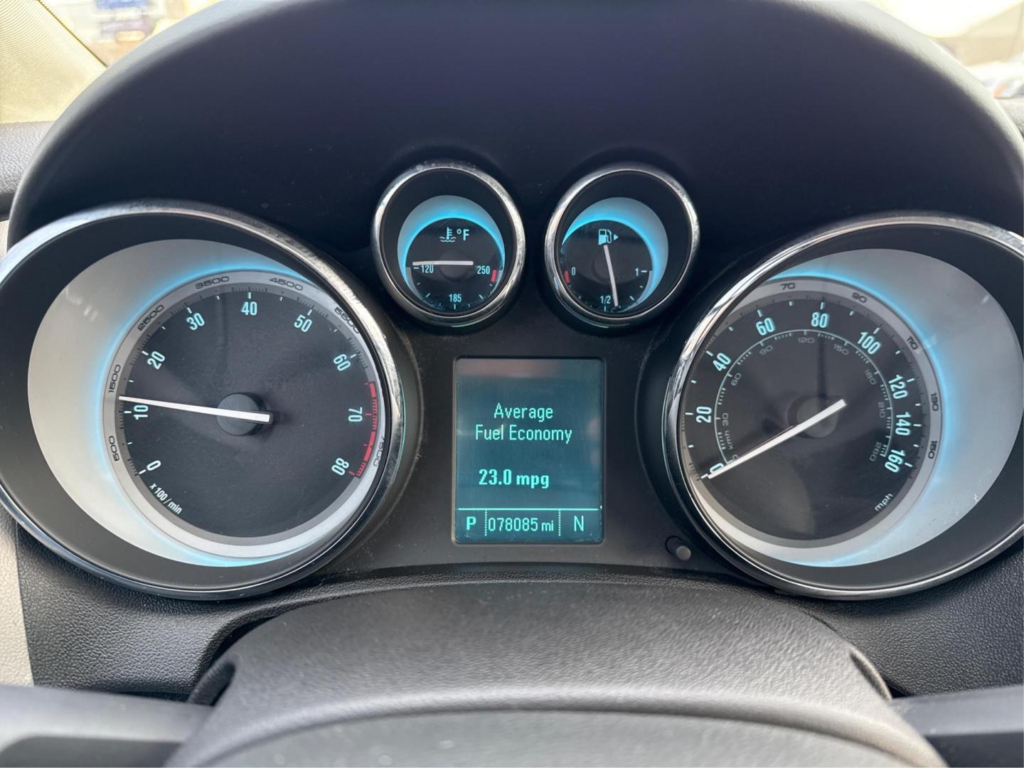 2014 WHITE BUICK VERANO (1G4PR5SK3E4) with an L4,2.4L(145 CID),DOHC engine, AUTOMATIC transmission, located at 14600 Frazho Road, Warren, MI, 48089, (586) 776-3400, 42.485996, -82.974220 - Photo#15