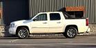 2011 WHITE CHEVROLET AVALANCHE (3GNTKGE38BG) with an V8,5.3L(325 CID),OHV engine, AUTOMATIC transmission, located at 14600 Frazho Road, Warren, MI, 48089, (586) 776-3400, 42.485996, -82.974220 - Photo#1