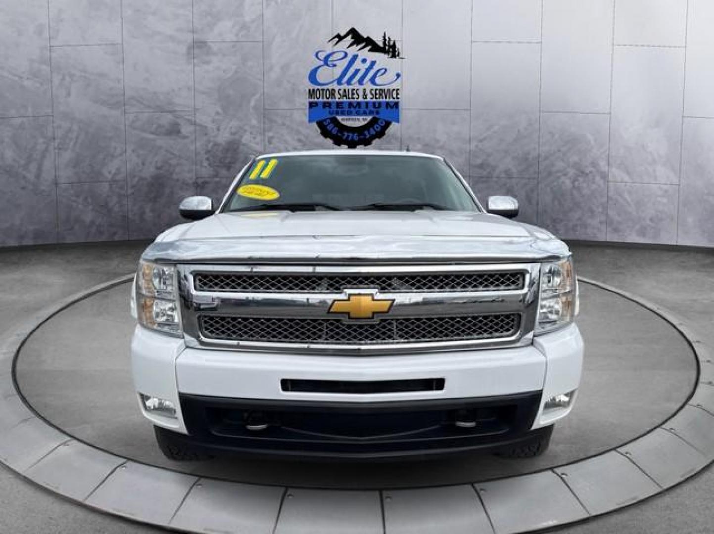 2011 WHITE CHEVROLET SILVERADO 1500 (3GCPKTE3XBG) with an V8,5.3L(325 CID),OHV engine, AUTOMATIC transmission, located at 14600 Frazho Road, Warren, MI, 48089, (586) 776-3400, 42.485996, -82.974220 - Photo#1
