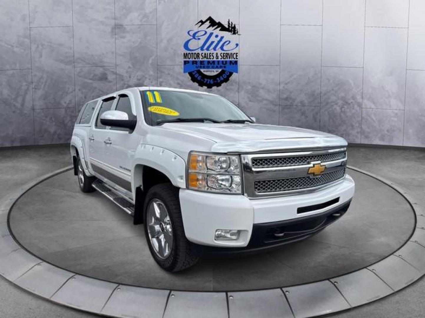 2011 WHITE CHEVROLET SILVERADO 1500 (3GCPKTE3XBG) with an V8,5.3L(325 CID),OHV engine, AUTOMATIC transmission, located at 14600 Frazho Road, Warren, MI, 48089, (586) 776-3400, 42.485996, -82.974220 - Photo#2