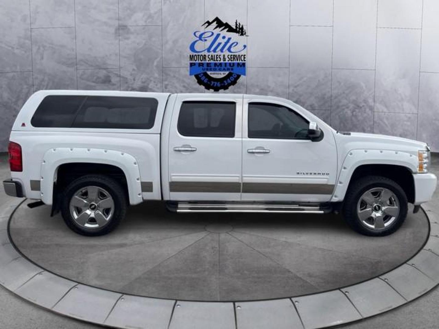 2011 WHITE CHEVROLET SILVERADO 1500 (3GCPKTE3XBG) with an V8,5.3L(325 CID),OHV engine, AUTOMATIC transmission, located at 14600 Frazho Road, Warren, MI, 48089, (586) 776-3400, 42.485996, -82.974220 - Photo#3