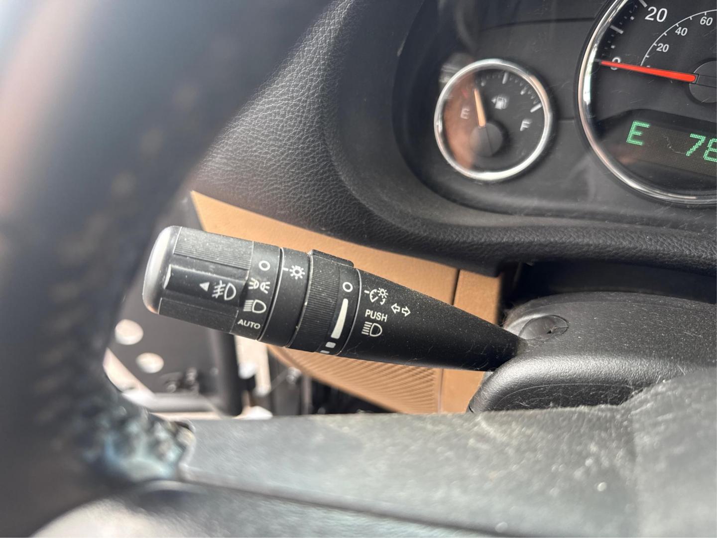 2016 BLACK JEEP WRANGLER (1C4AJWBG1GL) with an V6,3.6L(220 CID),DOHC engine, AUTOMATIC transmission, located at 14600 Frazho Road, Warren, MI, 48089, (586) 776-3400, 42.485996, -82.974220 - Photo#17