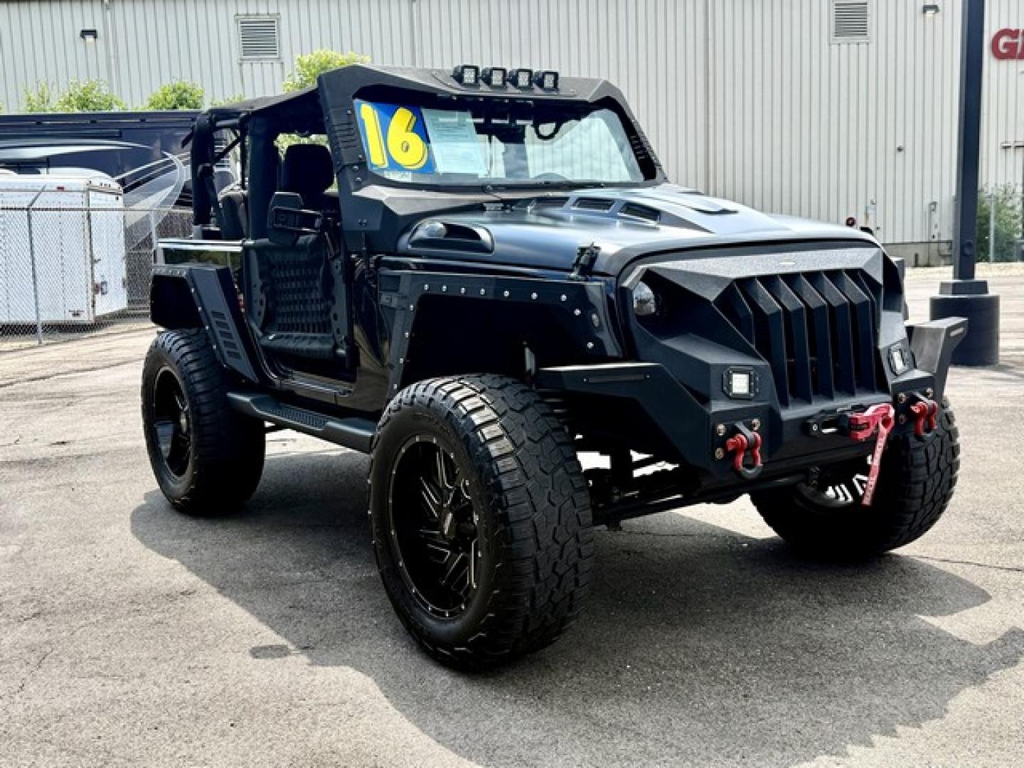 2016 BLACK JEEP WRANGLER (1C4AJWBG1GL) with an V6,3.6L(220 CID),DOHC engine, AUTOMATIC transmission, located at 14600 Frazho Road, Warren, MI, 48089, (586) 776-3400, 42.485996, -82.974220- Photo#4