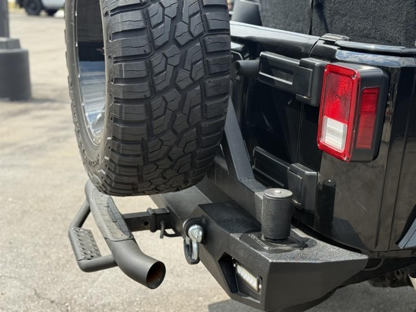 2016 BLACK JEEP WRANGLER (1C4AJWBG1GL) with an V6,3.6L(220 CID),DOHC engine, AUTOMATIC transmission, located at 14600 Frazho Road, Warren, MI, 48089, (586) 776-3400, 42.485996, -82.974220- Photo#16