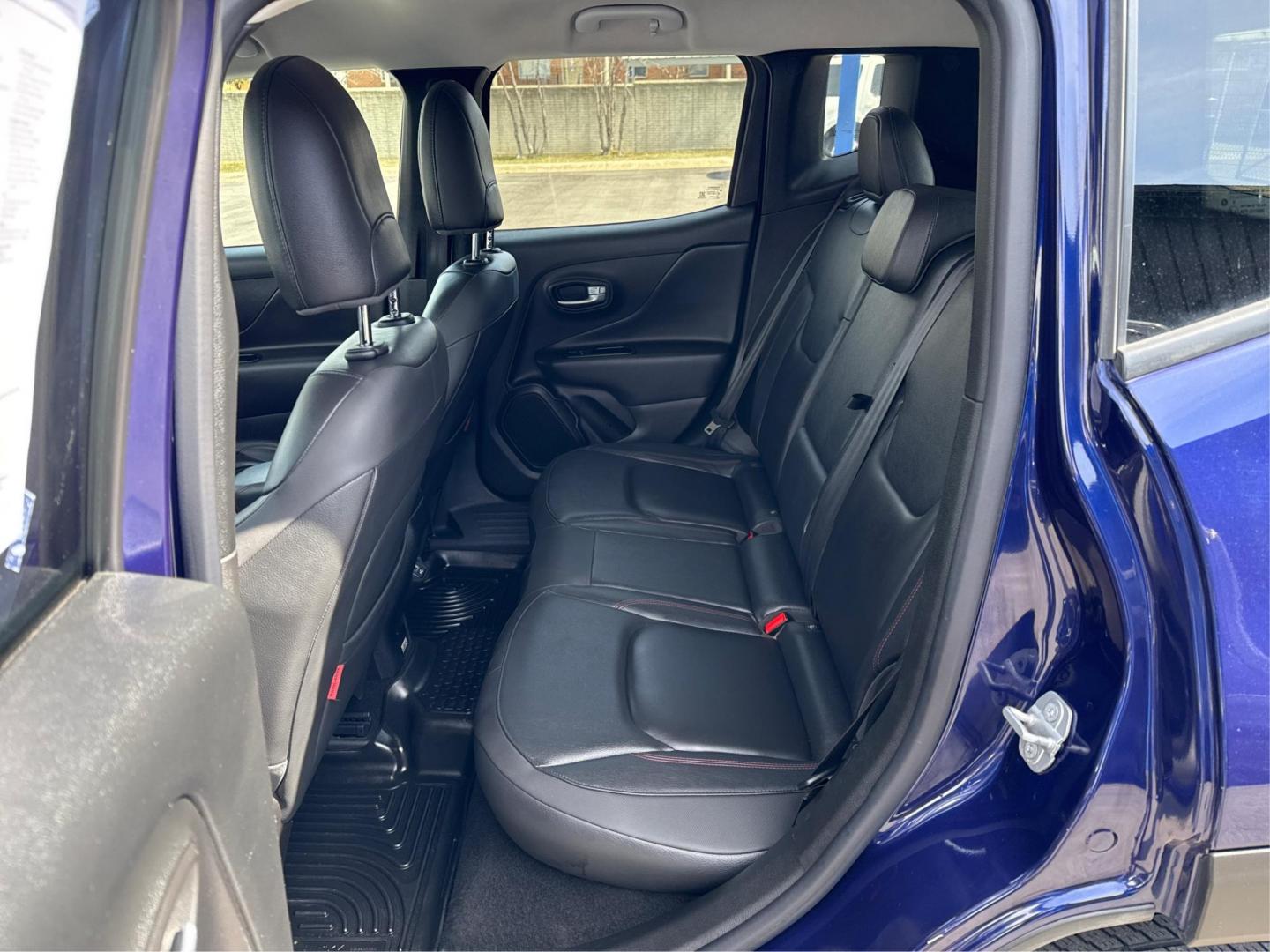 2020 PURPLE JEEP RENEGADE (ZACNJBC18LP) with an L4,1.3L(81 CID),SOHC engine, AUTOMATIC transmission, located at 14600 Frazho Road, Warren, MI, 48089, (586) 776-3400, 42.485996, -82.974220 - Photo#9