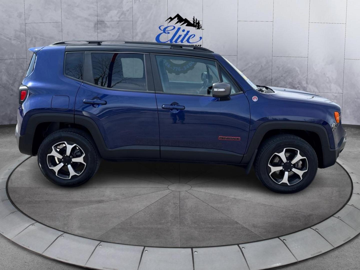 2020 PURPLE JEEP RENEGADE (ZACNJBC18LP) with an L4,1.3L(81 CID),SOHC engine, AUTOMATIC transmission, located at 14600 Frazho Road, Warren, MI, 48089, (586) 776-3400, 42.485996, -82.974220 - Photo#3