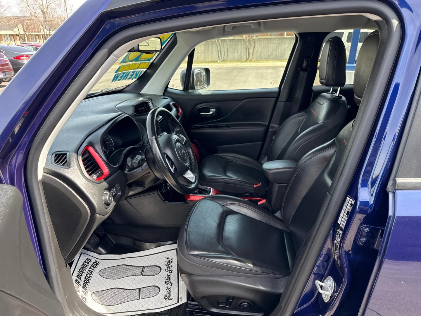 2020 PURPLE JEEP RENEGADE (ZACNJBC18LP) with an L4,1.3L(81 CID),SOHC engine, AUTOMATIC transmission, located at 14600 Frazho Road, Warren, MI, 48089, (586) 776-3400, 42.485996, -82.974220 - Photo#8