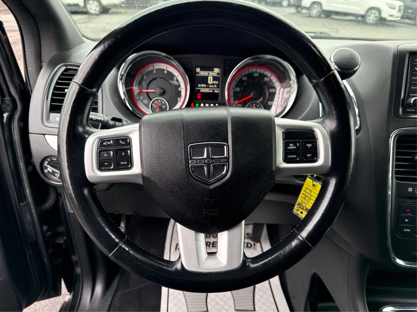2019 BLACK DODGE GRAND CARAVAN (2C4RDGEG6KR) with an V6,3.6L(220 CID),DOHC engine, AUTOMATIC transmission, located at 14600 Frazho Road, Warren, MI, 48089, (586) 776-3400, 42.485996, -82.974220 - Photo#16