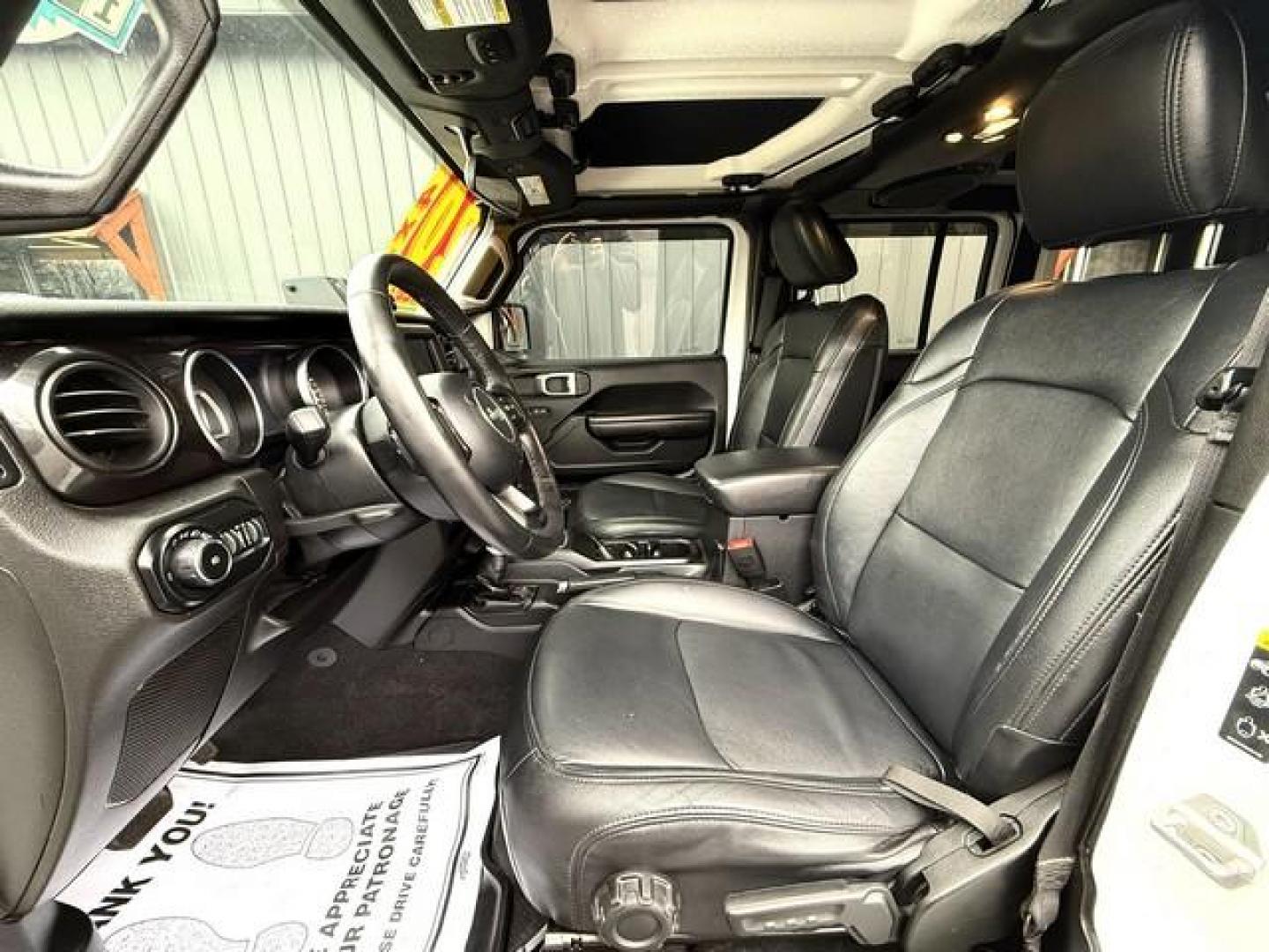 2020 WHITE JEEP WRANGLER (1C4HJXDGXLW) with an V6,3.6L(220 CID),DOHC engine, AUTOMATIC transmission, located at 14600 Frazho Road, Warren, MI, 48089, (586) 776-3400, 42.485996, -82.974220 - Photo#9