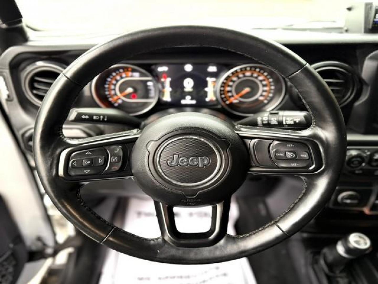 2020 WHITE JEEP WRANGLER (1C4HJXDGXLW) with an V6,3.6L(220 CID),DOHC engine, AUTOMATIC transmission, located at 14600 Frazho Road, Warren, MI, 48089, (586) 776-3400, 42.485996, -82.974220 - Photo#14