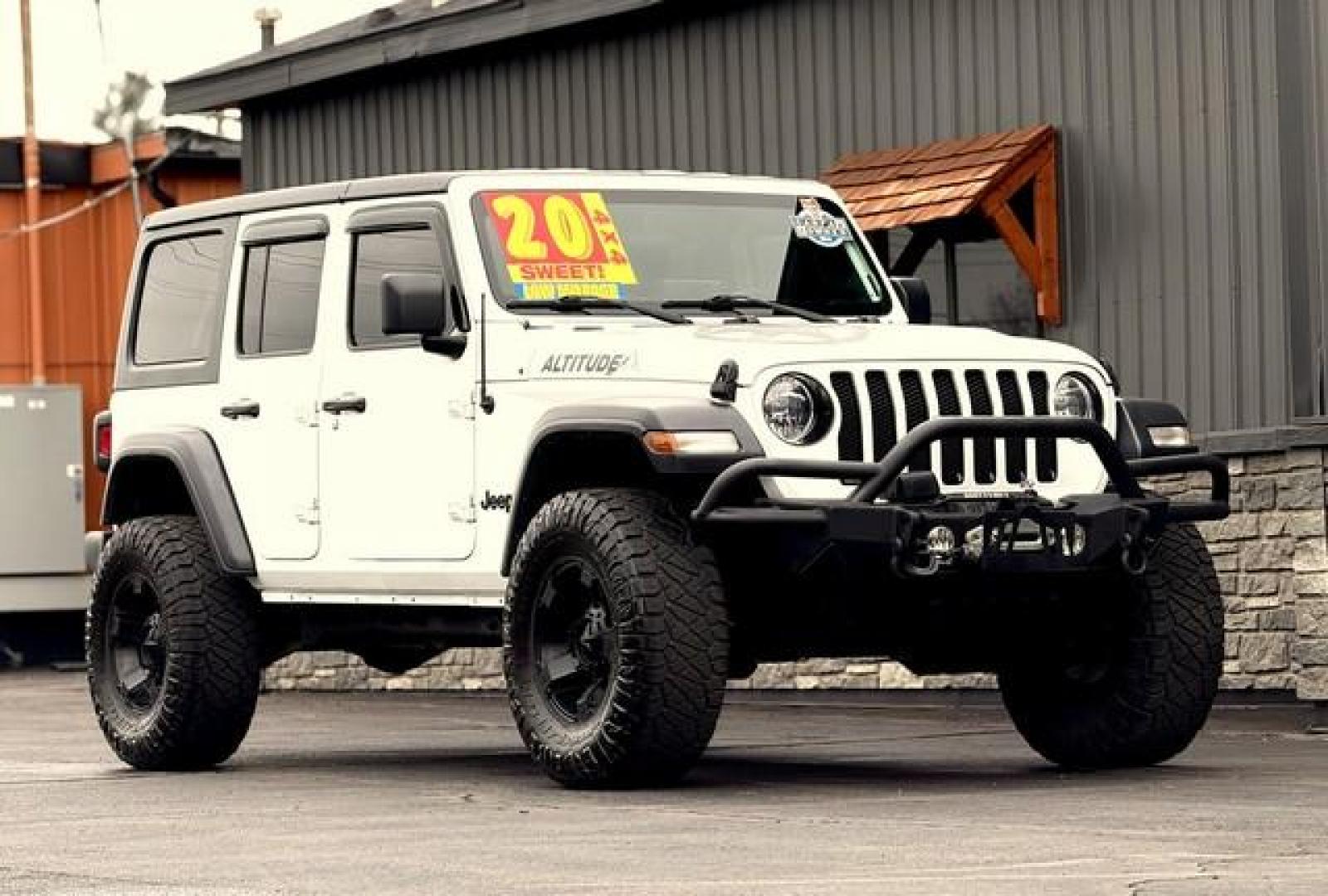 2020 WHITE JEEP WRANGLER (1C4HJXDGXLW) with an V6,3.6L(220 CID),DOHC engine, AUTOMATIC transmission, located at 14600 Frazho Road, Warren, MI, 48089, (586) 776-3400, 42.485996, -82.974220 - Photo#1
