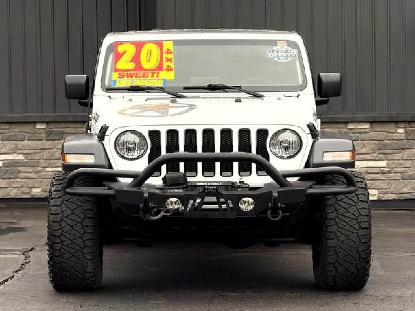 2020 WHITE JEEP WRANGLER (1C4HJXDGXLW) with an V6,3.6L(220 CID),DOHC engine, AUTOMATIC transmission, located at 14600 Frazho Road, Warren, MI, 48089, (586) 776-3400, 42.485996, -82.974220 - Photo#4