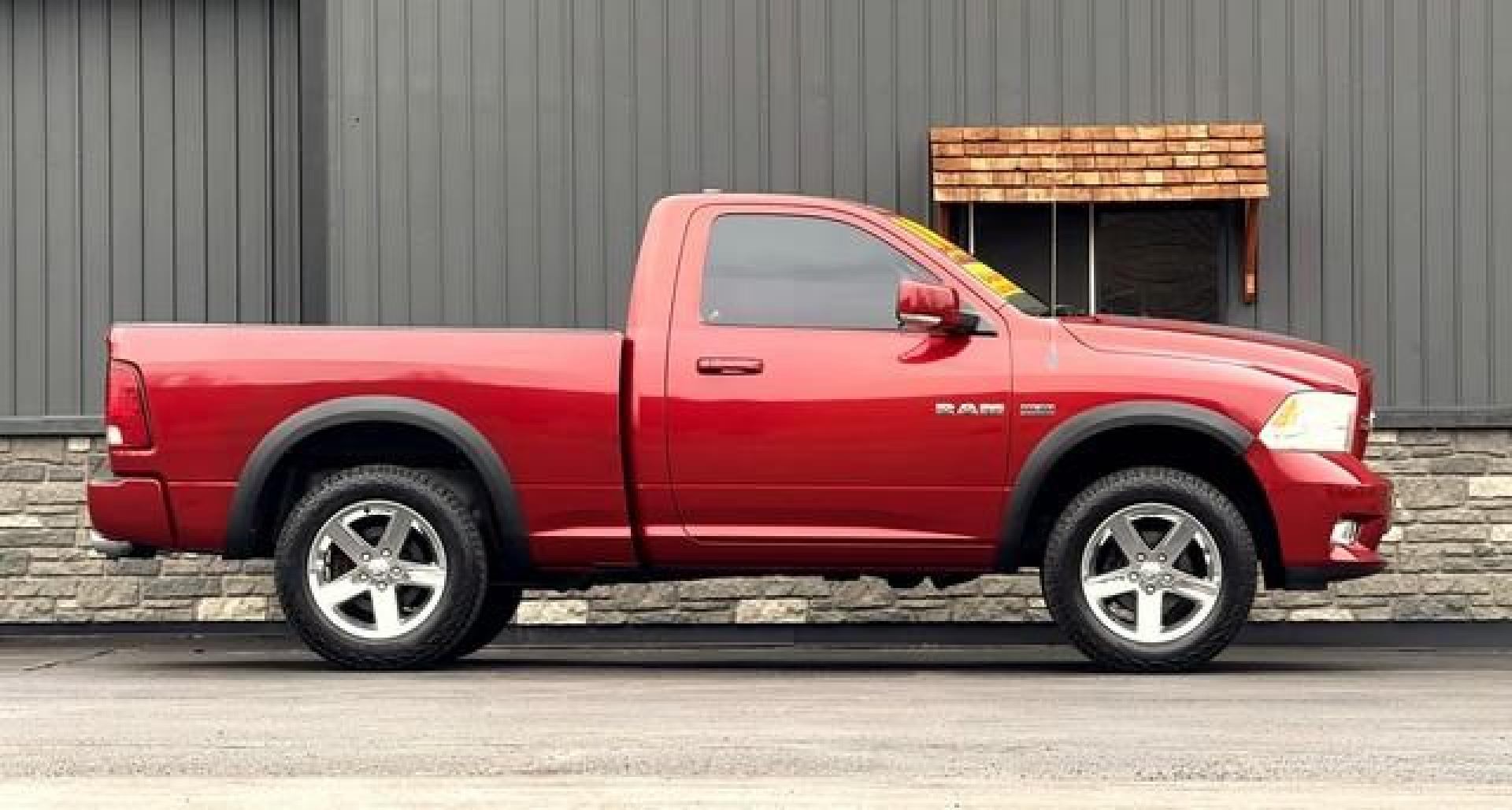 2010 RED DODGE RAM 1500 (3D7JV1ETXAG) with an V8,5.7L(345 CID),OHV engine, AUTOMATIC transmission, located at 14600 Frazho Road, Warren, MI, 48089, (586) 776-3400, 42.485996, -82.974220 - Photo#2