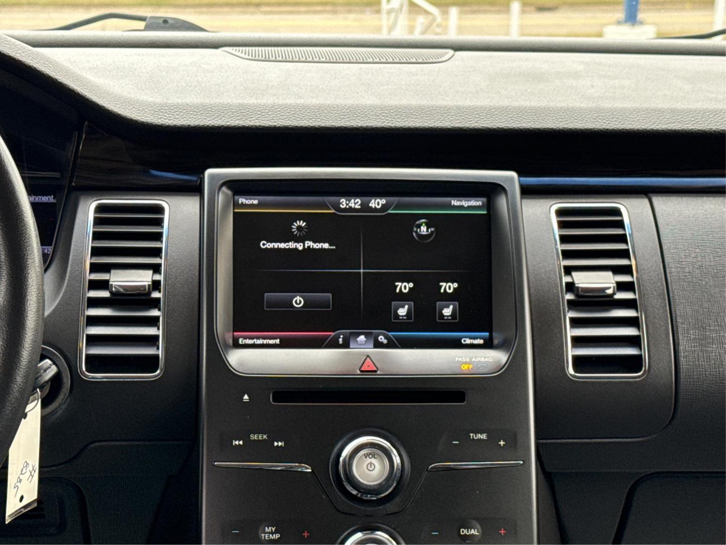 2013 BLACK FORD FLEX (2FMGK5C80DB) with an V6,3.5L(213 CID),DOHC engine, AUTOMATIC transmission, located at 14600 Frazho Road, Warren, MI, 48089, (586) 776-3400, 42.485996, -82.974220 - Photo#13