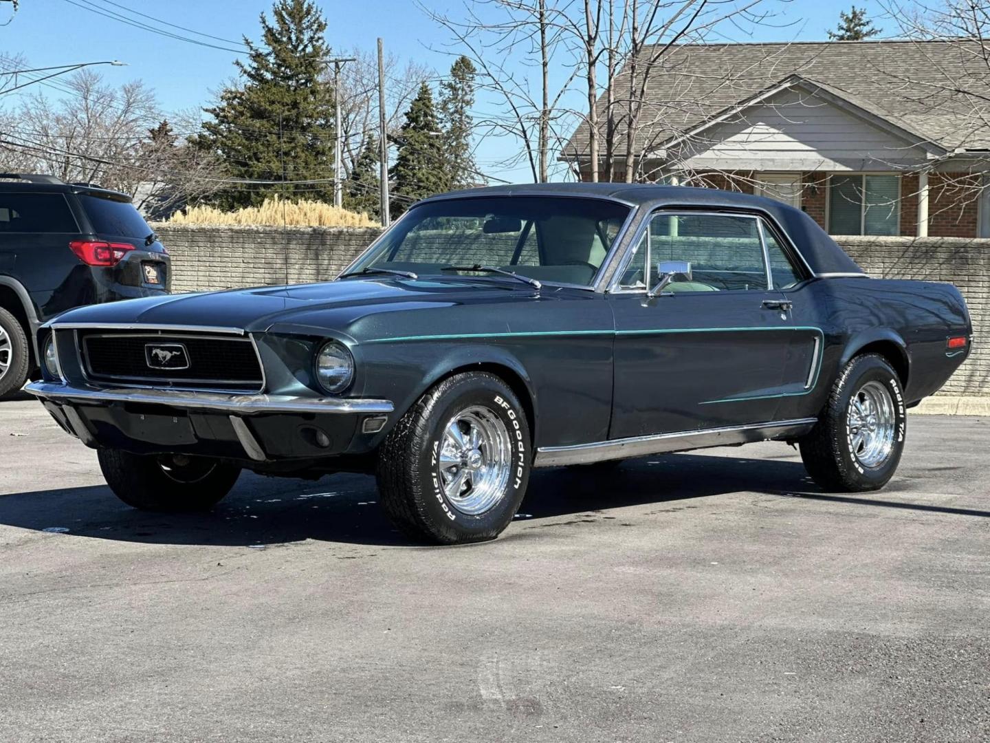 1968 GREEN /GREEN FORD MUSTANG DELUXE (8F01C134514) with an 289 CI V-8 engine, AUTOMATIC transmission, located at 14600 Frazho Road, Warren, MI, 48089, (586) 776-3400, 42.485996, -82.974220 - Photo#0