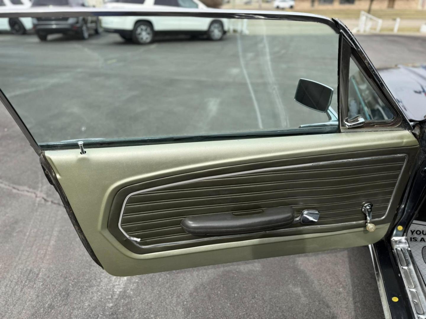1968 GREEN /GREEN FORD MUSTANG DELUXE (8F01C134514) with an 289 CI V-8 engine, AUTOMATIC transmission, located at 14600 Frazho Road, Warren, MI, 48089, (586) 776-3400, 42.485996, -82.974220 - Photo#12