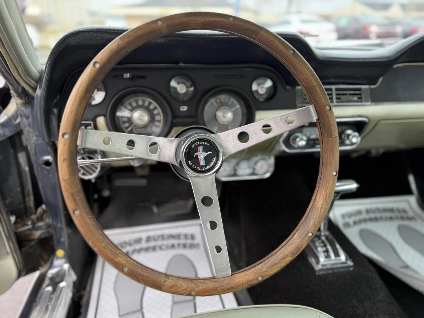 1968 GREEN /GREEN FORD MUSTANG DELUXE (8F01C134514) with an 289 CI V-8 engine, AUTOMATIC transmission, located at 14600 Frazho Road, Warren, MI, 48089, (586) 776-3400, 42.485996, -82.974220 - Photo#11